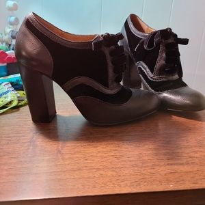Juicy couture oxford heels